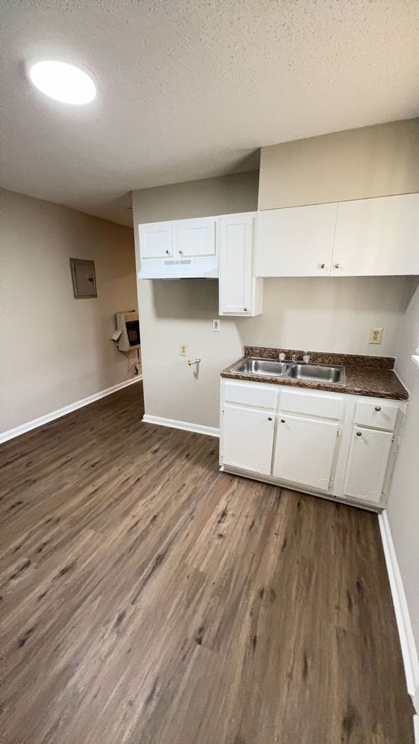 Photo - Charming Midtown 2 Bedroom - 1 Bath | Freshly Updated | Open to Section 8