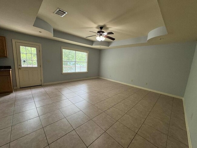 Building Photo - 6206 W Desoto St Rental
