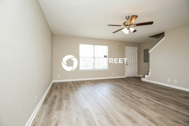 Photo - 2 Bedroom Pet-Friendly Home in La Vergne, TN with Main Street Renewal