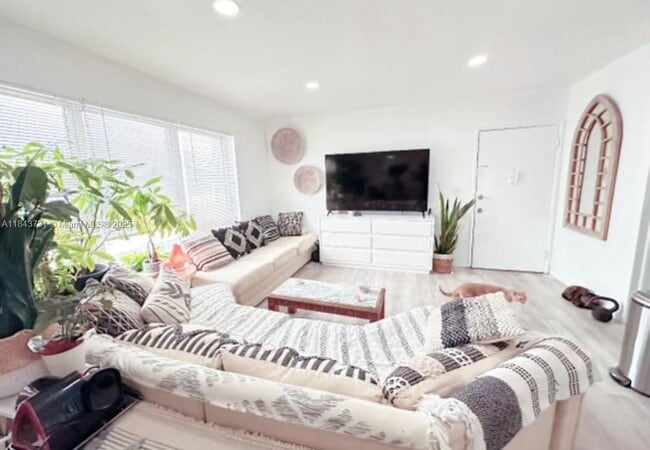 Photo - 316 Surfside Blvd Unit 5