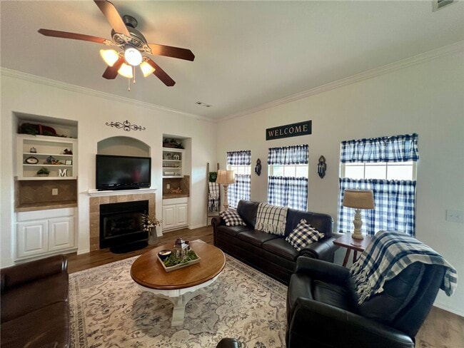 Photo - 800 Sienna Dr