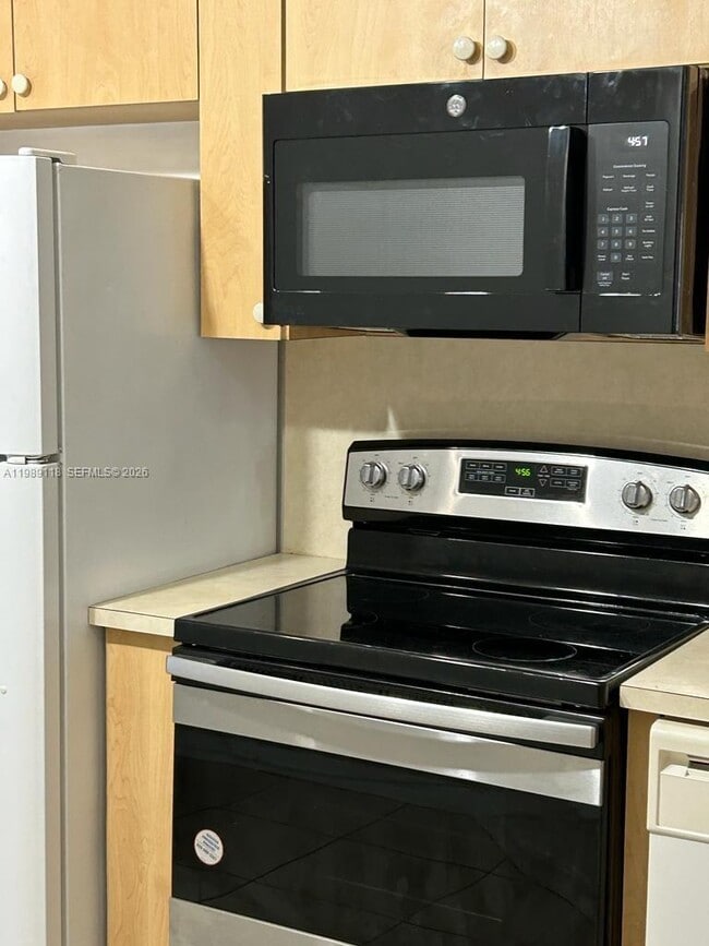 Photo - 2731 SE 12th Rd Unidad 105