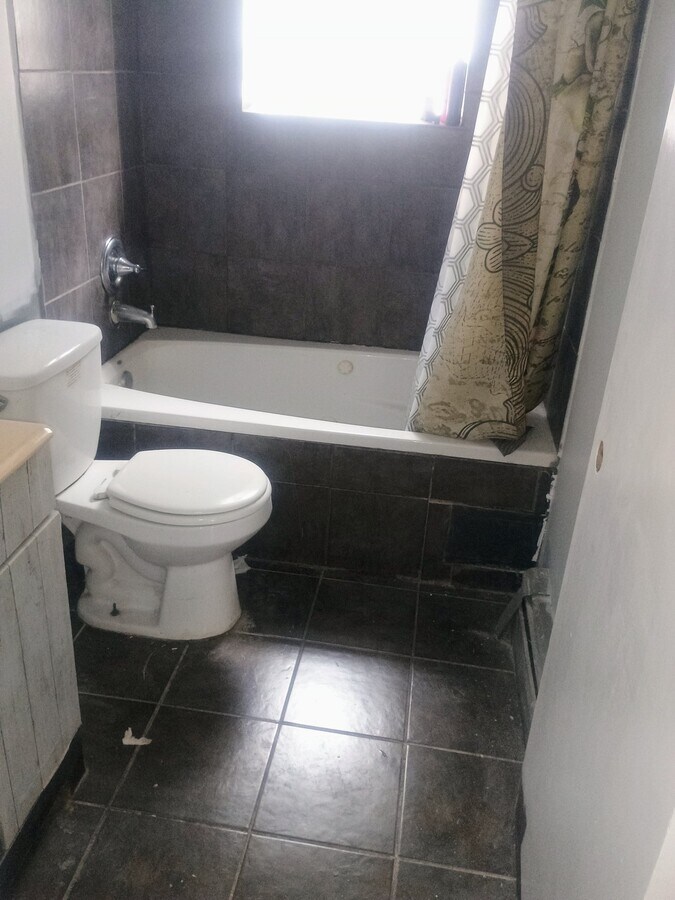 Photo - 307 Yates Ave Unidad 1
