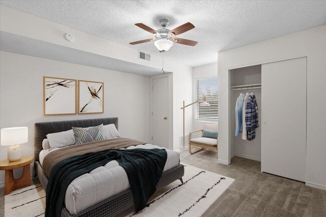 Wind River Lodge Apartments & Townhomes