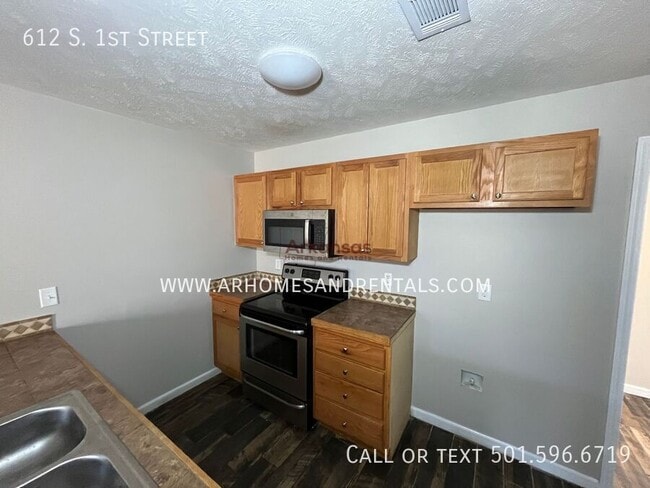 Photo - 612 S 1st St