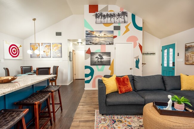 Photo - 28160 Windwood Dr E