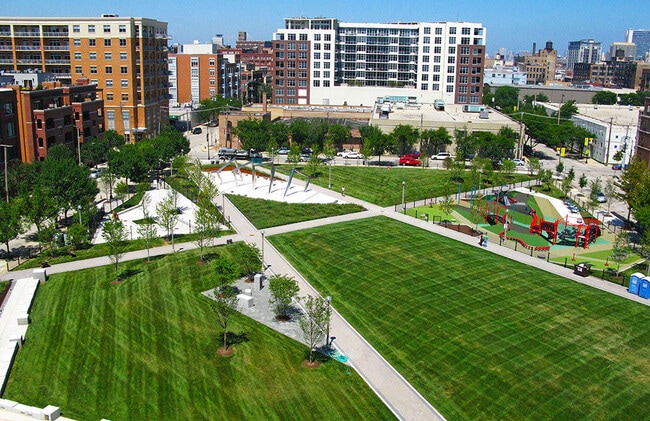 Mary Bartelme Park with playground, dogrun and ample space - 950 W Monroe St Condo Unit 414