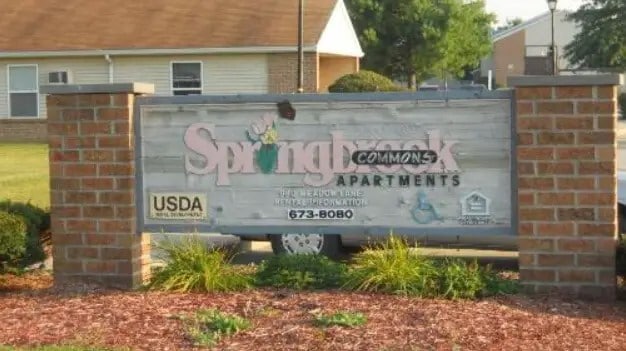 Photo - 980 Meadow Ln