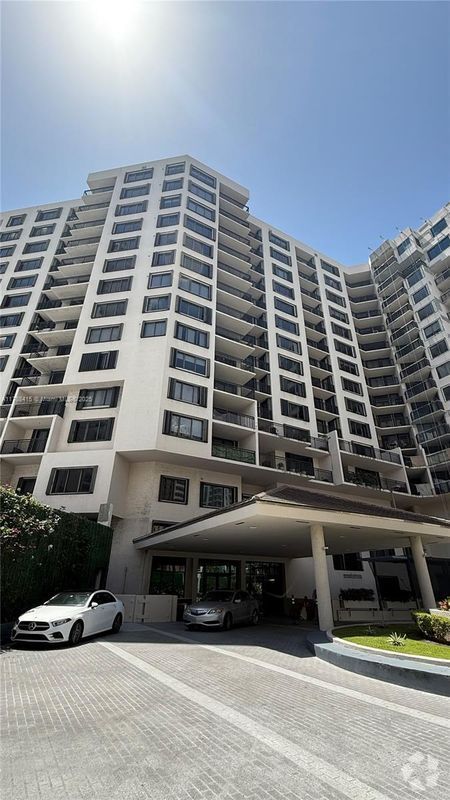 Building Photo - 540 Brickell Key Dr Rental