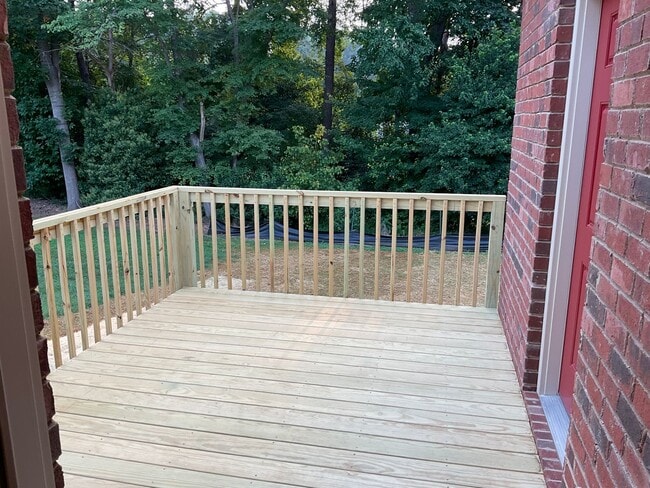 Photo - 1287 Janice Rd