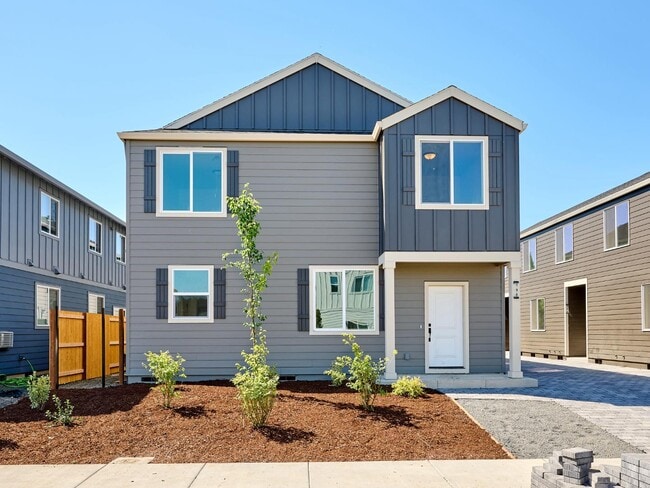 Photo - 122 28th Ave SE