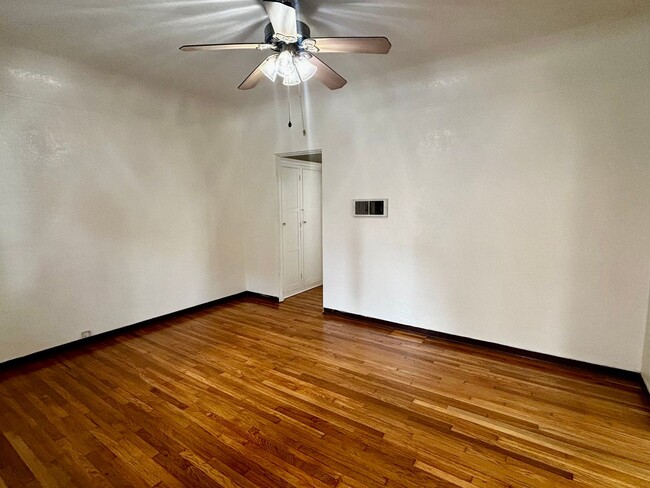 Photo - Large Private 1 Bed/ 1 Bath-Bankers Hill Unidad 2356