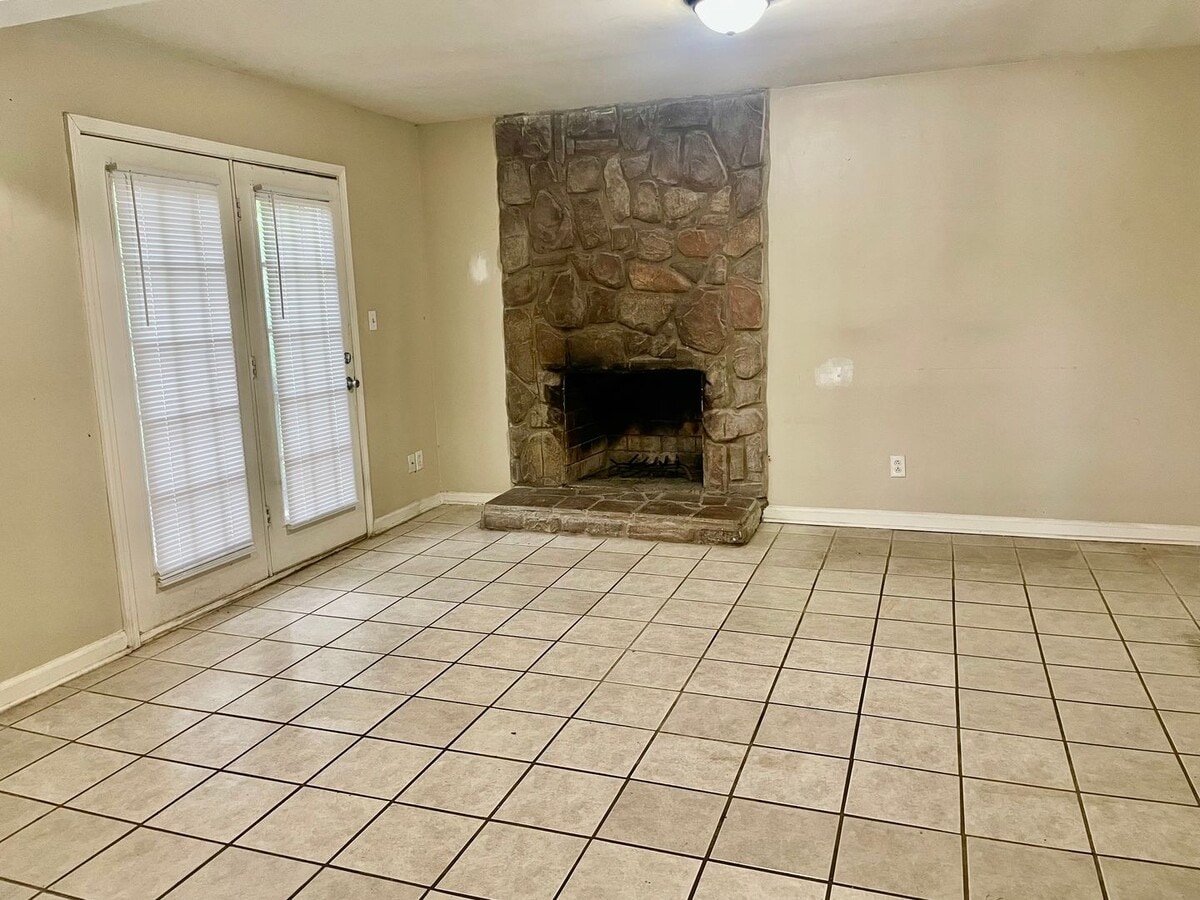 Photo - 1730 Village Lake Dr Unit 1