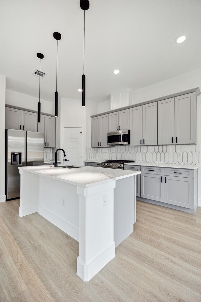 Photo - 3430 Mt Pleasant St