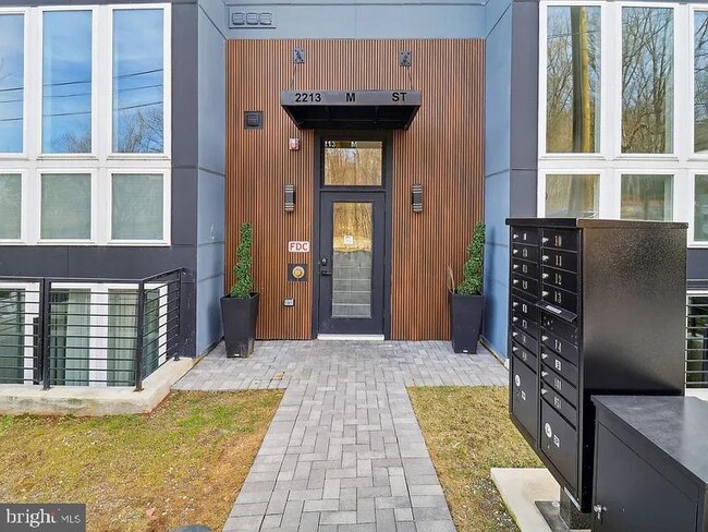 2213 M St NE Unit 9