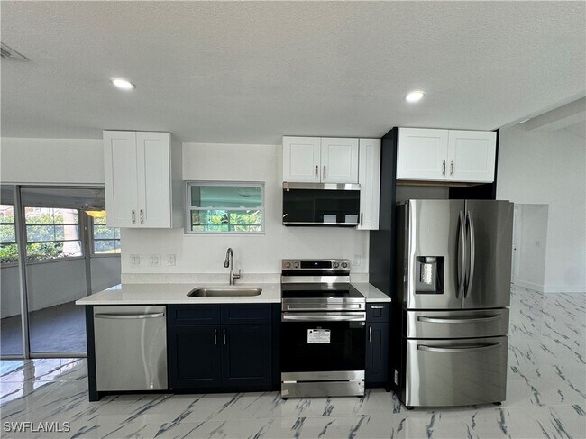Photo - 335 SW 48th Terrace