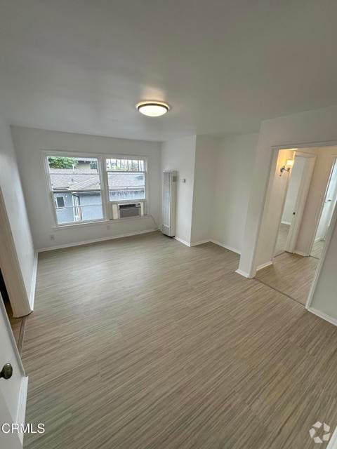 Building Photo - 116 S Westlake Ave Unit E Rental