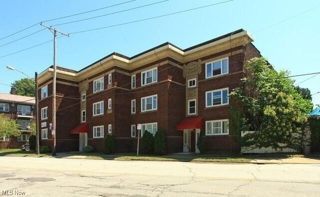 Photo - 14236 Lakeshore Blvd Unit 6