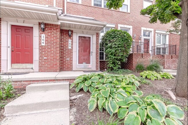 Main Entryway - 160 Allenhurst Ave Unit 160