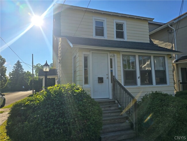 Building Photo - 176 Mayar St
