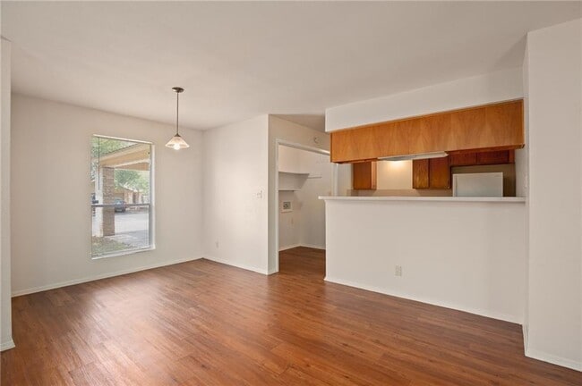 Photo - 12809 Copper Cliff Ave