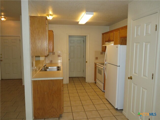 Photo - 2609 Lucille Dr