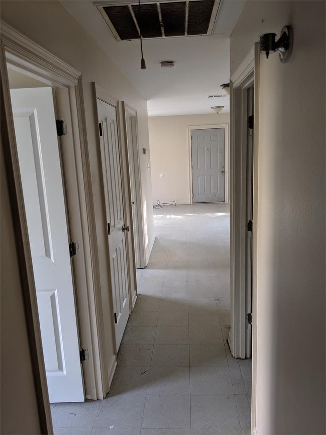 Photo - 2606 Weller Ave