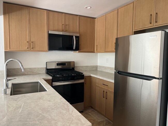 Photo - 1517 Armacost Ave Unidad 102