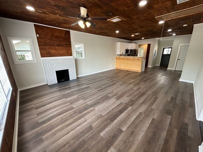 Photo - 1245 Kayton Ave Unidad A