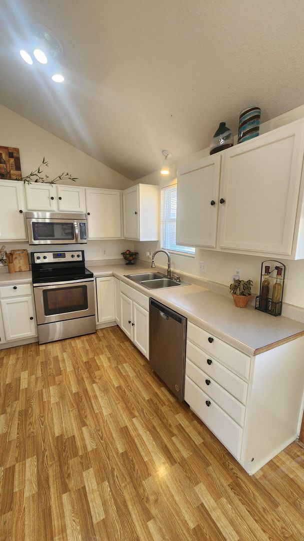 Photo - 3BR, 2.5BTH, 2CAR ATT GAR, Privacy Fenced Yard - In Washburn Rural Schools!