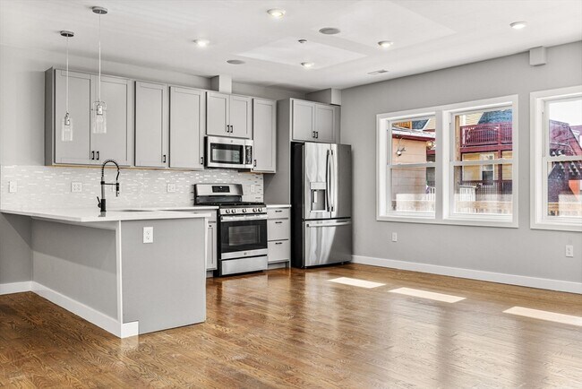 Photo - 10 Ruthven Park Unit 2