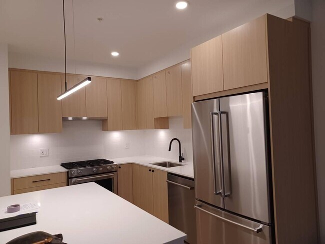 Photo - 2771 Montrose Ave Unit #209