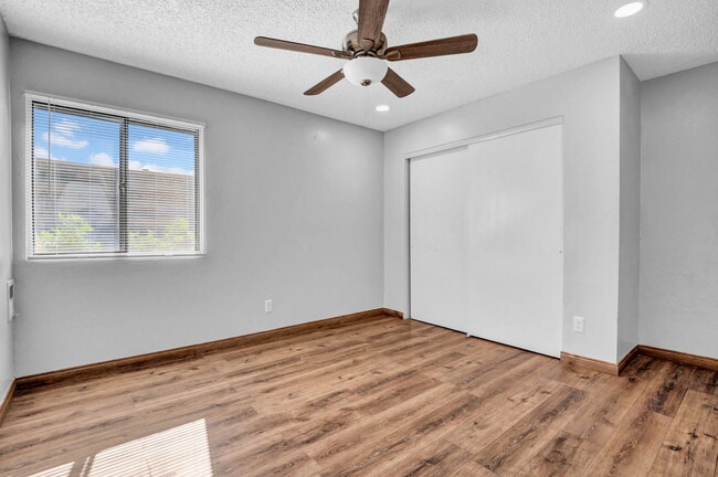 Photo - Fountain Oaks Apartments