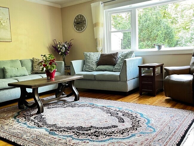 Photo - 169 Colburn St