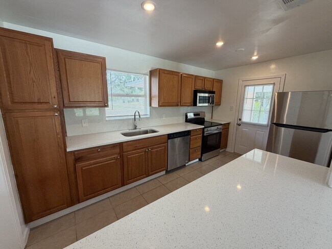 Photo - 2 Bed/1 Bath