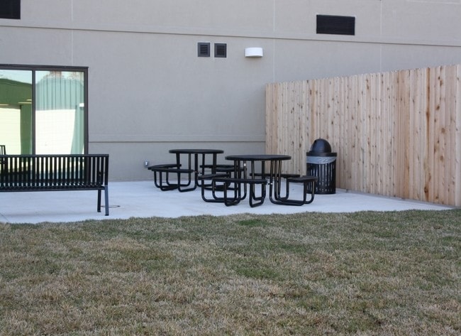 Photo - Garden Oaks Tower