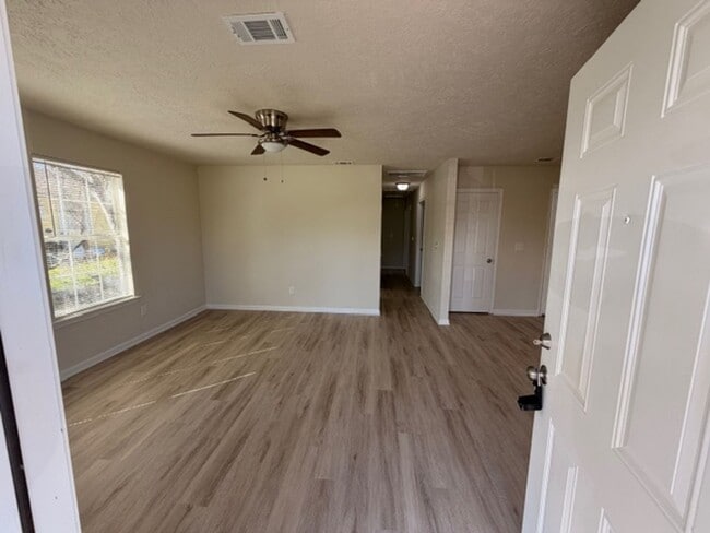 Photo - BEAUTIFUL REMODLED 3 BEDROOM 2 BATH HOME