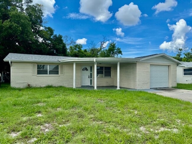 Photo - This cozy 2 bedroom 1 bath home in Holiday!