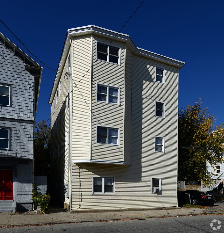 Photo - 150 Harold St Apartments
