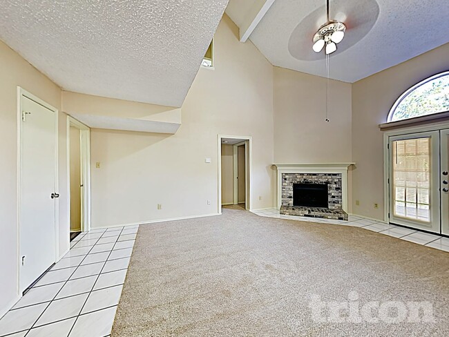 Photo - 1304 Farley Dr