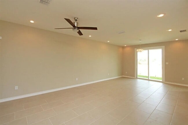 Photo - 7917 Elka Lp