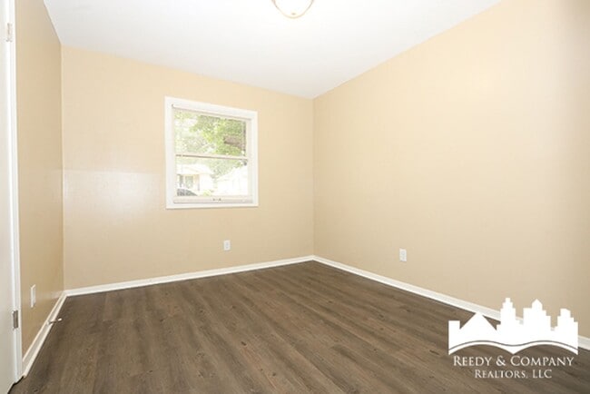 Photo - 3704 Irma St