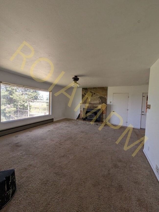 Photo - 424 N Main St