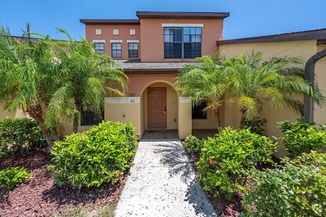 Building Photo - 3 bedroom, 2 bathroom townhome in Sonesta ... Unit 104
