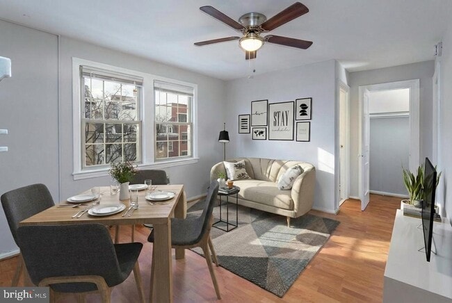 Photo - 2415 Ontario Rd NW Unit 301