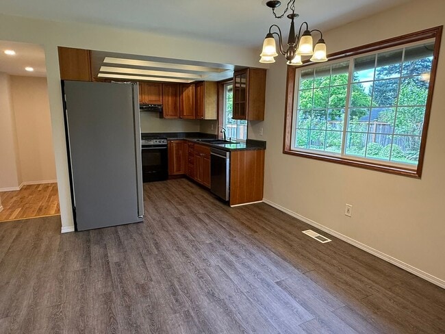 Photo - 3Bd/1.5Ba Kirkland House