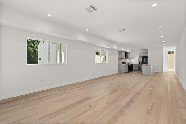 Photo - 3564- 3566 Eagle Rock Blvd Los Angeles, CA... Unit 1A