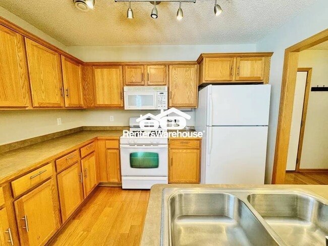 Photo - 6205 32nd Ave N