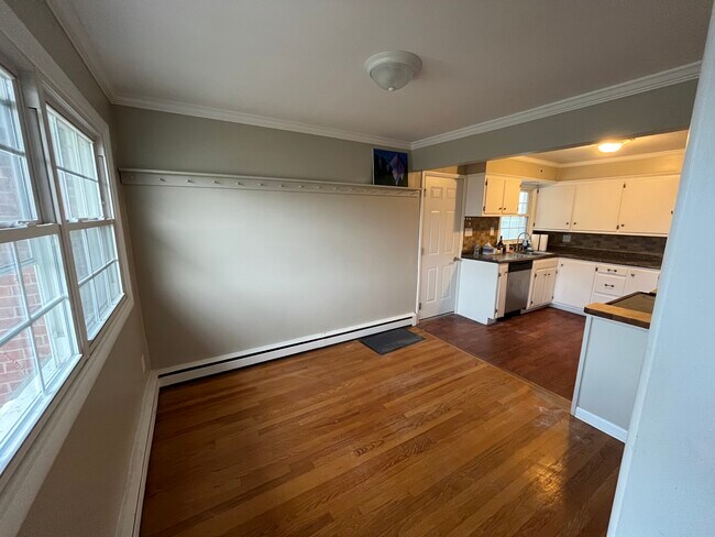 Dining Room - 416 Hackett Blvd