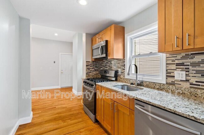 Photo - 79 Derby St